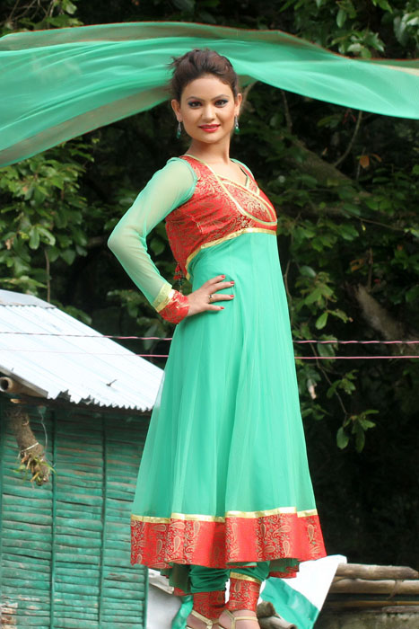Anarkali green kurtha salwar with red border