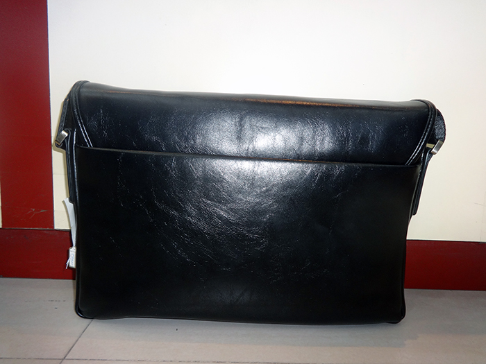 Obermain Black Handcarry Bag