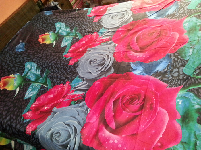 Red Rose Print King Size Bedsheet With Pillow Cover